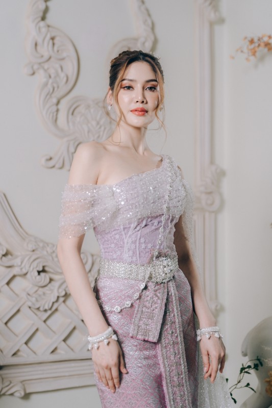 Wedding photo of ถ่ายแบบ and พรฟ้า ปุณิกา กุลสุนทรรัตน์