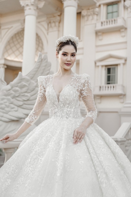 Wedding photo of ถ่ายแบบ  and พรฟ้า ปุณิกา กุลสุนทรรัตน์